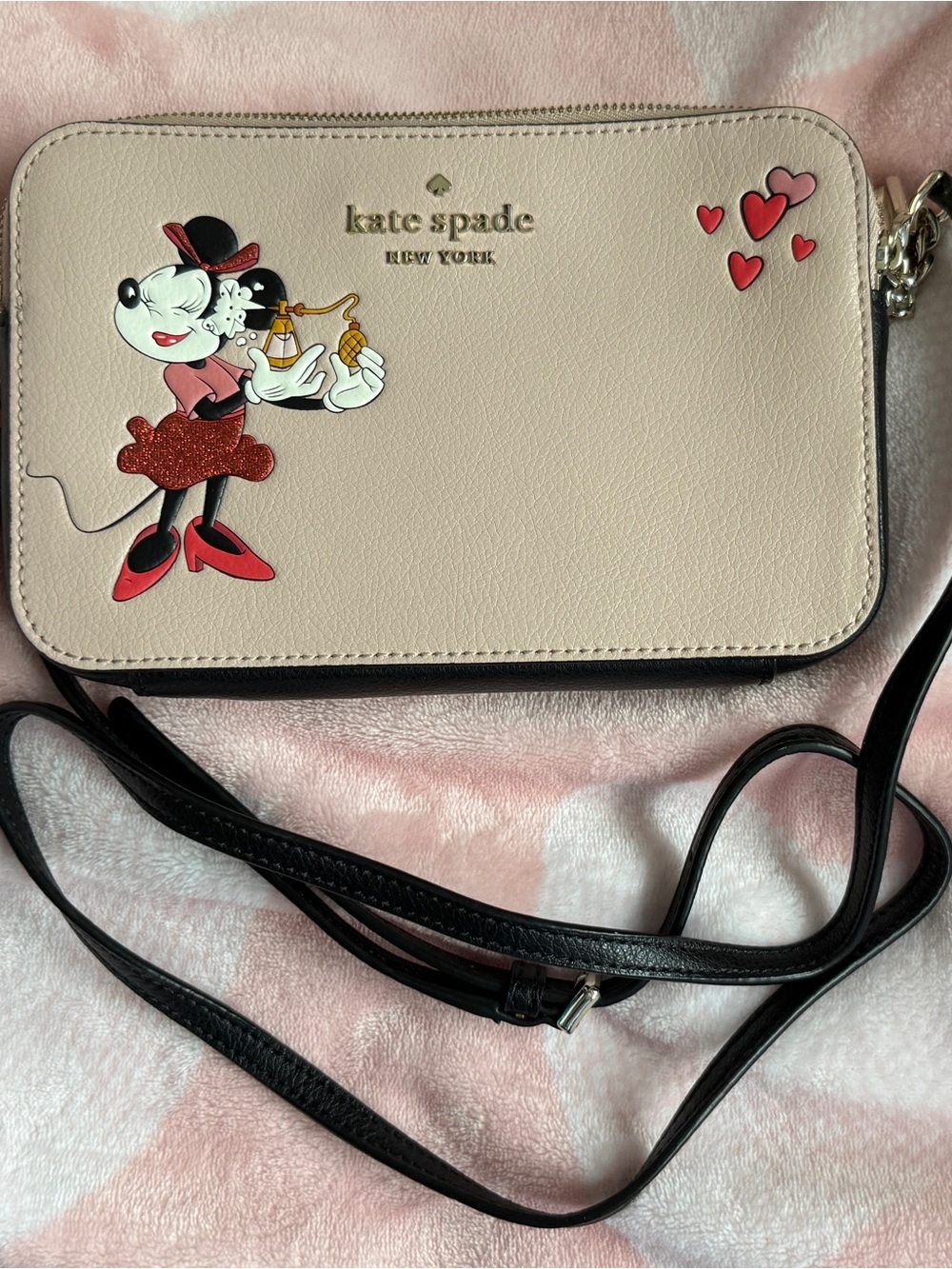 kate spade Beige Minnie Mouse Leather Crossbody with Cardholder NWOT - Picture 3 of 11